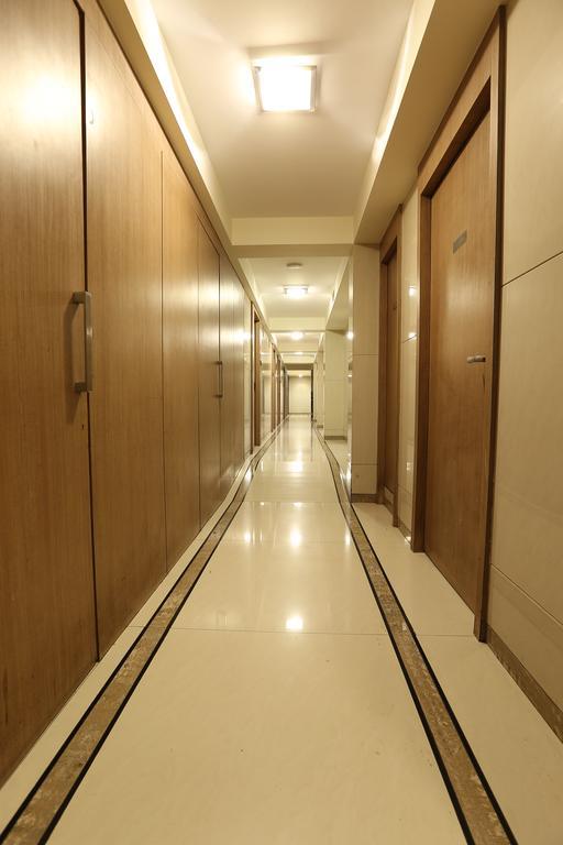 מומביי Hotel Silver Inn מראה חיצוני תמונה