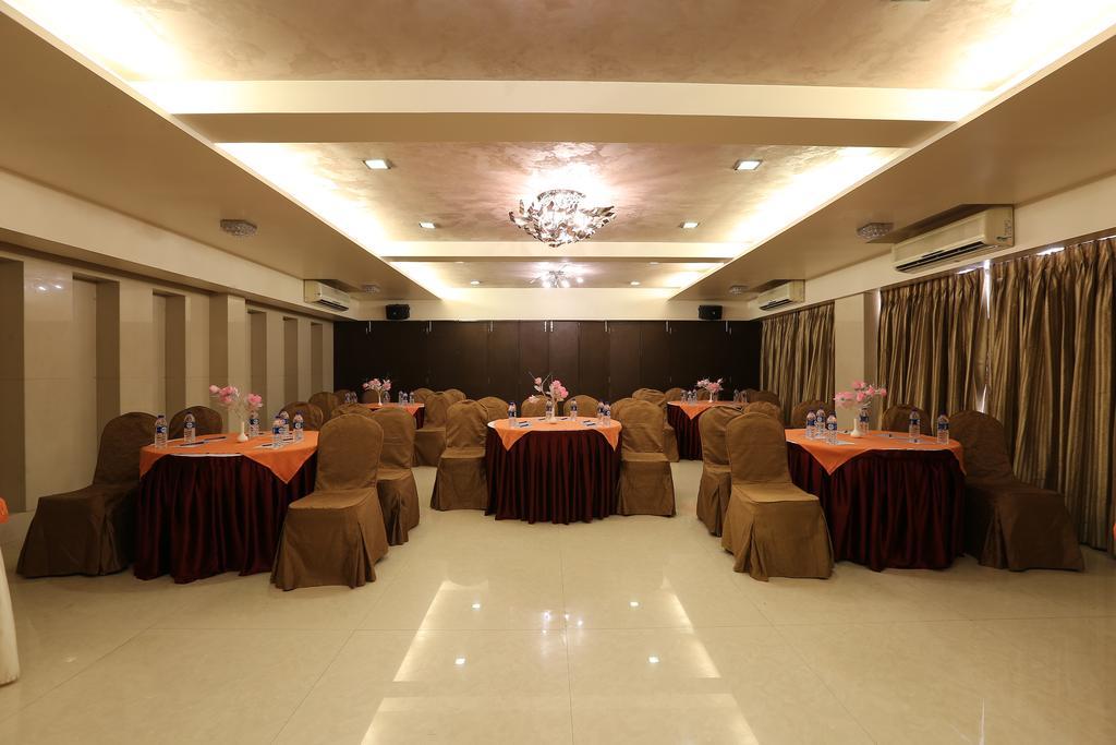 מומביי Hotel Silver Inn מראה חיצוני תמונה
