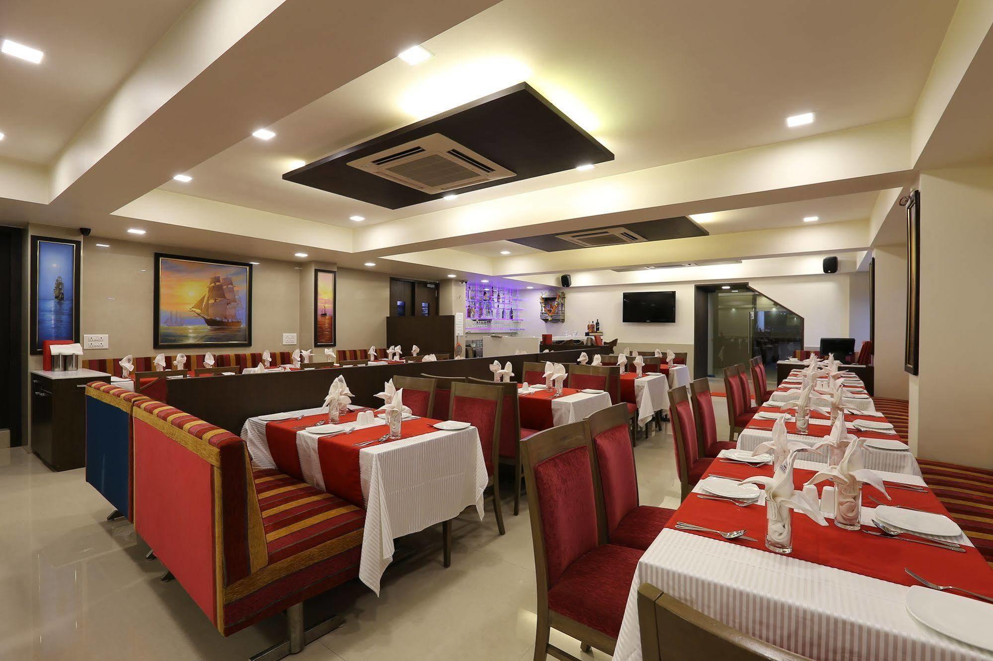 מומביי Hotel Silver Inn מראה חיצוני תמונה