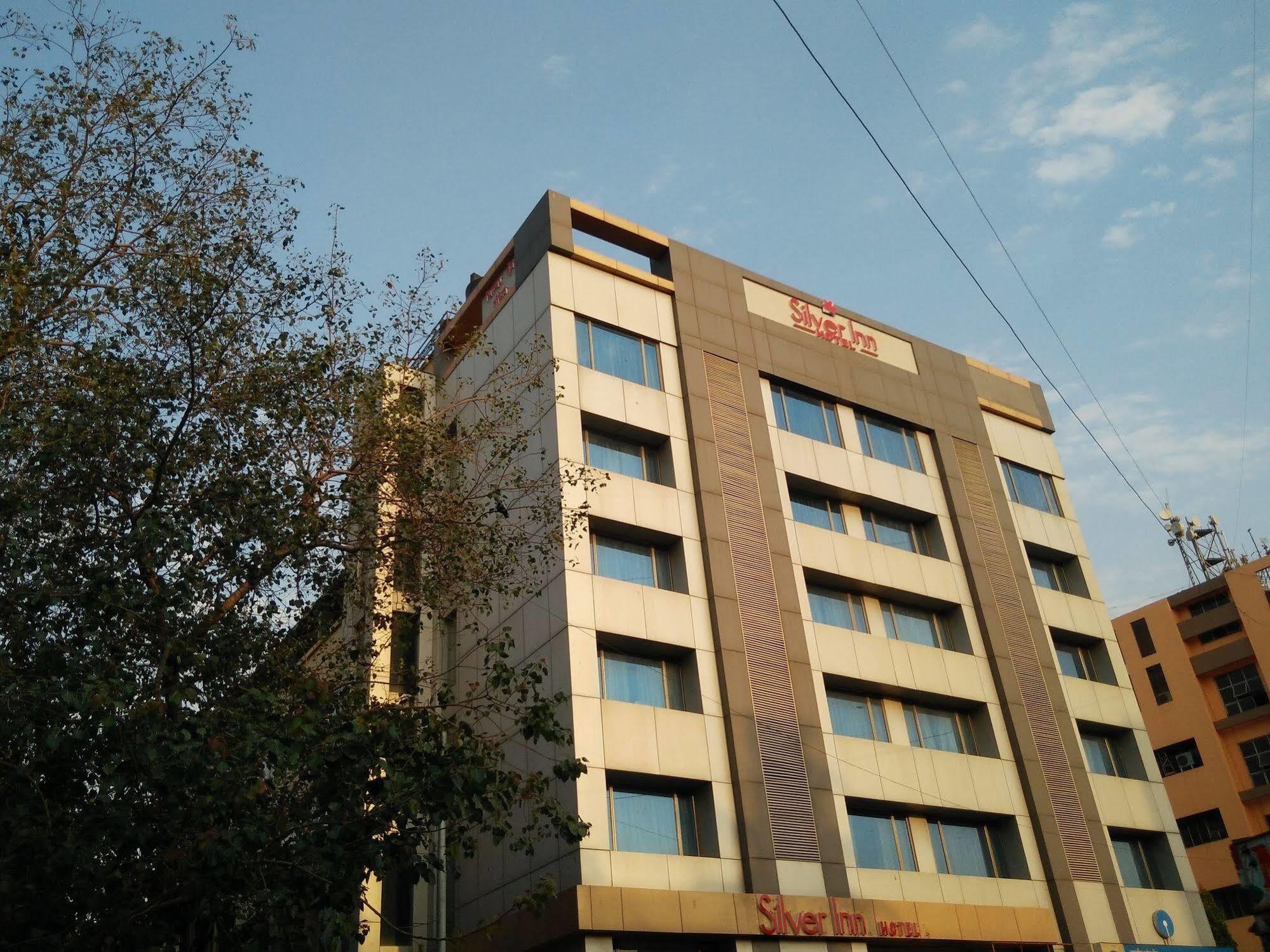 מומביי Hotel Silver Inn מראה חיצוני תמונה