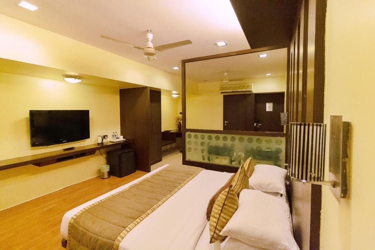 מומביי Hotel Silver Inn מראה חיצוני תמונה